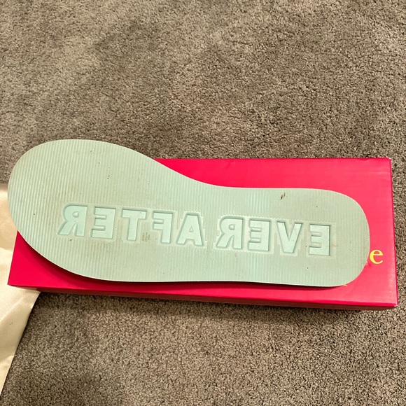 Kate Spade Happily Flip Flops Light Blue Eva Silver Bow Sz 7 - Picture 6 of 11